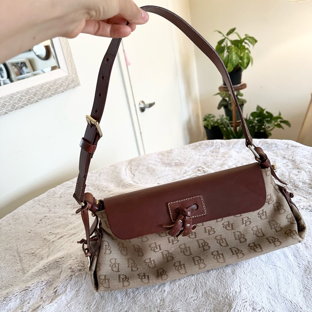 DOONEY & BOURKE BAG.